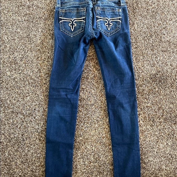 Women’s Rock Revival Skinny Jeans - Picture 5 of 6